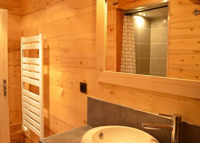 Appartement Lumineux 3 Pièces Avec Balcon, Parking, Et équipements Famille à - Fr-1-676-46 Châtel