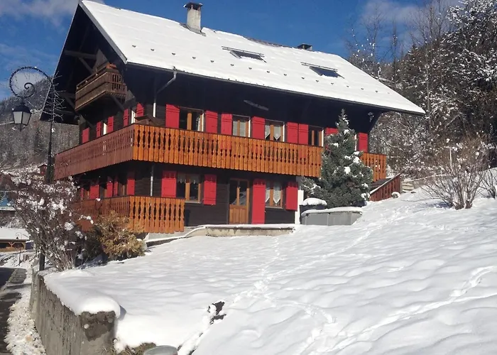 Lumineux 3 Pièces Avec Balcon, Parking, Et équipements Famille à - Fr-1-676-46 *